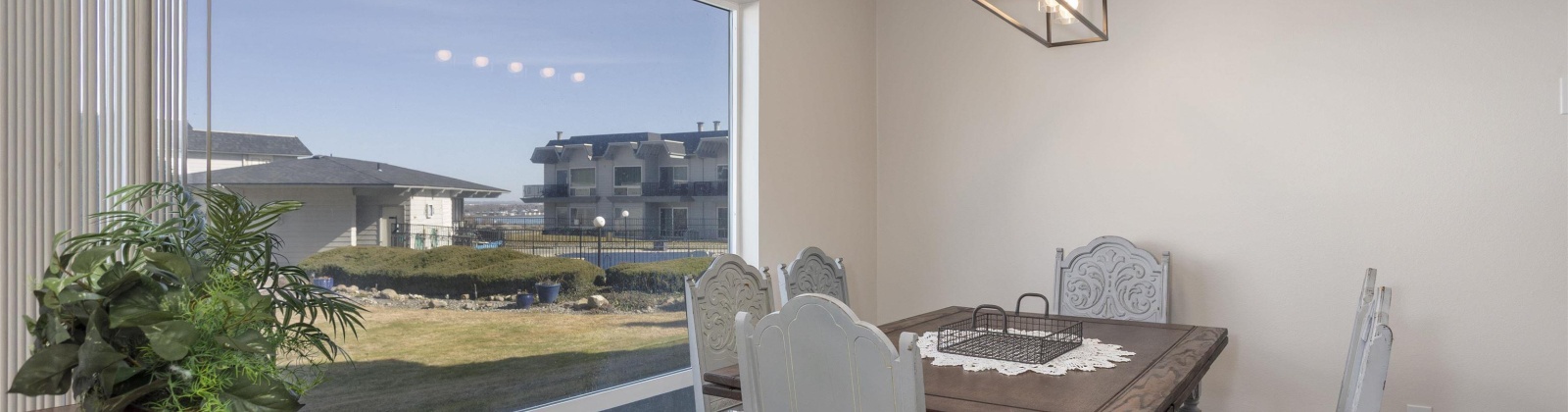 Canal Drive 4-A, Kennewick, Washington 99336, 2 Bedrooms Bedrooms, ,2 BathroomsBathrooms,Condos/townhomes,For Sale,Canal Drive 4-A,281996