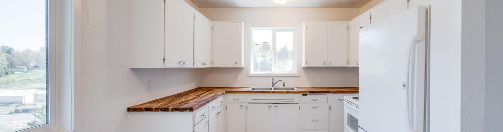 State St, Pullman, Washington 99163-2124, 6 Bedrooms Bedrooms, ,2 BathroomsBathrooms,Duplex,For Sale,State St,283753