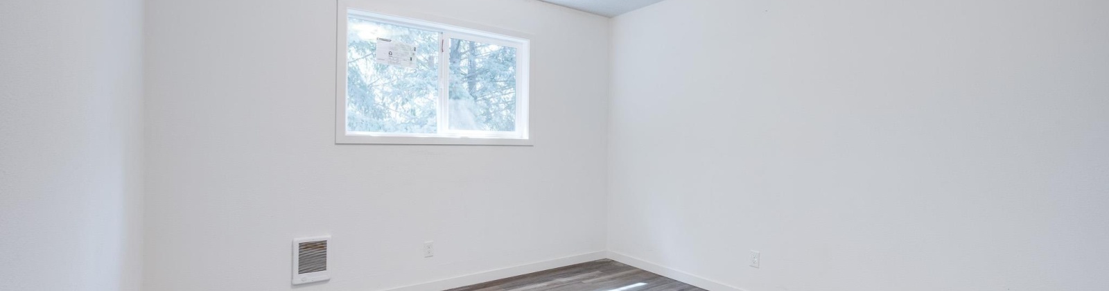 State St, Pullman, Washington 99163-2124, 6 Bedrooms Bedrooms, ,2 BathroomsBathrooms,Duplex,For Sale,State St,283753