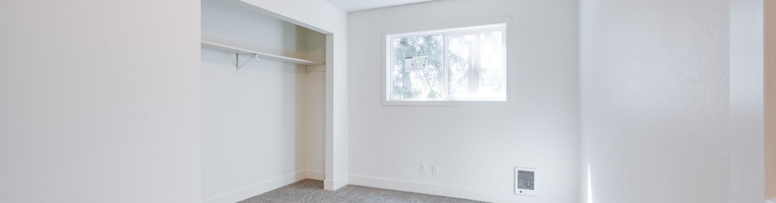 State St, Pullman, Washington 99163-2124, 6 Bedrooms Bedrooms, ,2 BathroomsBathrooms,Duplex,For Sale,State St,283753