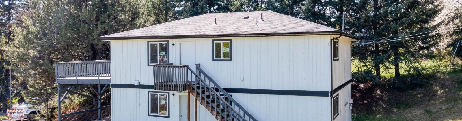 State St, Pullman, Washington 99163-2124, 6 Bedrooms Bedrooms, ,2 BathroomsBathrooms,Duplex,For Sale,State St,283753