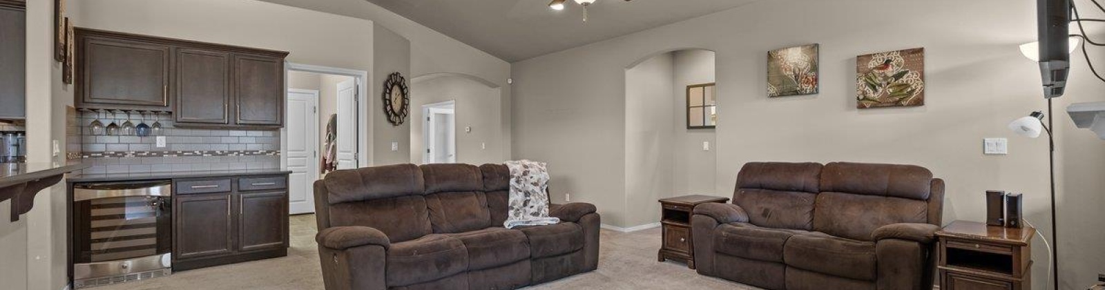 Middle Fork St., Pasco, Washington 99301, 4 Bedrooms Bedrooms, ,2 BathroomsBathrooms,Site Built-owned Lot,For Sale,Middle Fork St.,282053