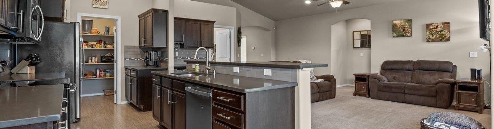 Middle Fork St., Pasco, Washington 99301, 4 Bedrooms Bedrooms, ,2 BathroomsBathrooms,Site Built-owned Lot,For Sale,Middle Fork St.,282053