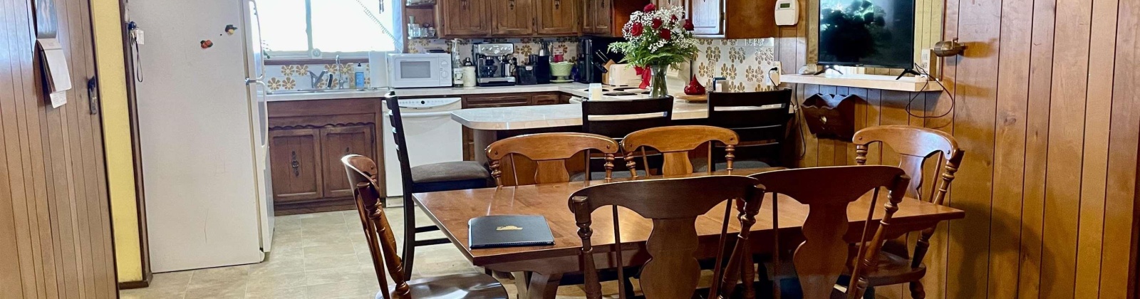 Grandview Pavement, Mabton, Washington 98935, 3 Bedrooms Bedrooms, ,2 BathroomsBathrooms,Site Built-owned Lot,For Sale,Grandview Pavement,282076