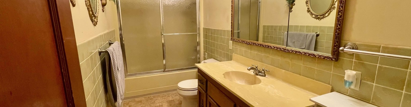 Grandview Pavement, Mabton, Washington 98935, 3 Bedrooms Bedrooms, ,2 BathroomsBathrooms,Site Built-owned Lot,For Sale,Grandview Pavement,282076