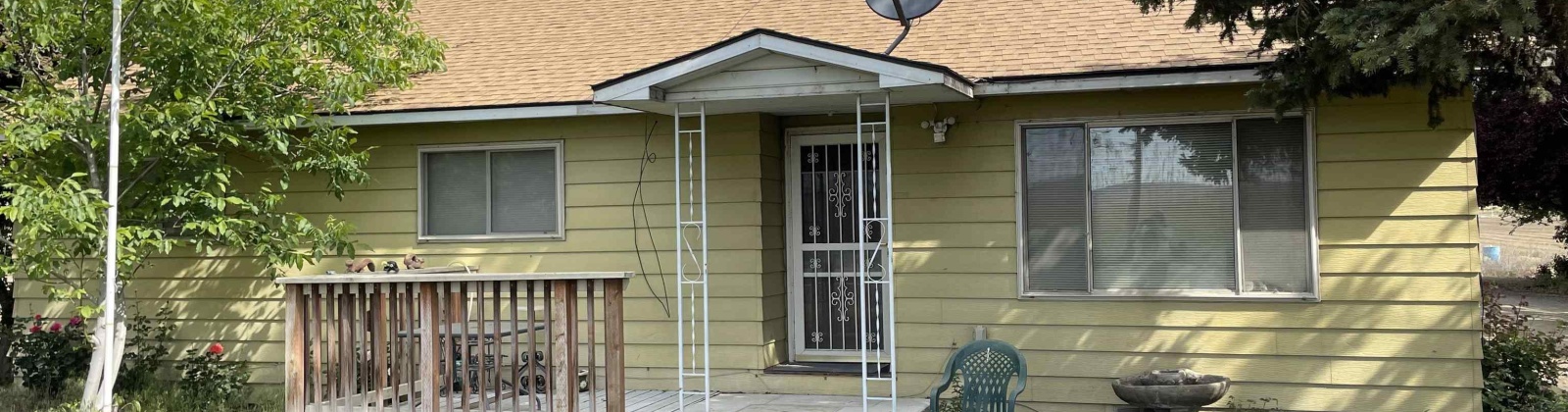 Grandview Pavement, Mabton, Washington 98935, 3 Bedrooms Bedrooms, ,2 BathroomsBathrooms,Site Built-owned Lot,For Sale,Grandview Pavement,282076