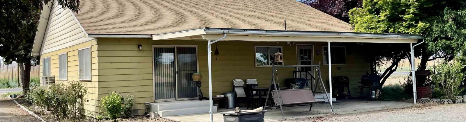 Grandview Pavement, Mabton, Washington 98935, 3 Bedrooms Bedrooms, ,2 BathroomsBathrooms,Site Built-owned Lot,For Sale,Grandview Pavement,282076