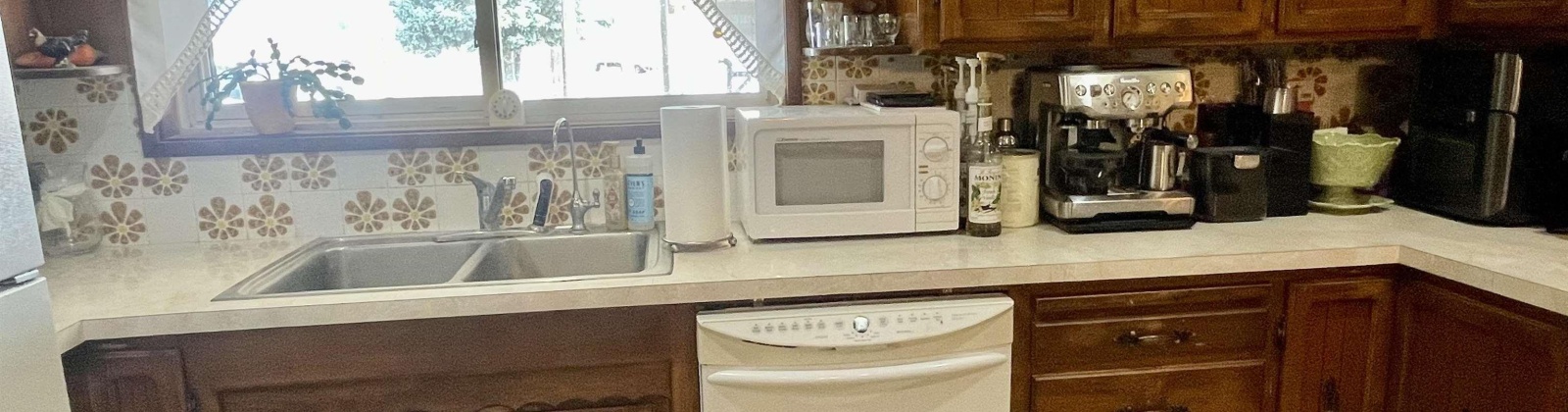 Grandview Pavement, Mabton, Washington 98935, 3 Bedrooms Bedrooms, ,2 BathroomsBathrooms,Site Built-owned Lot,For Sale,Grandview Pavement,282076
