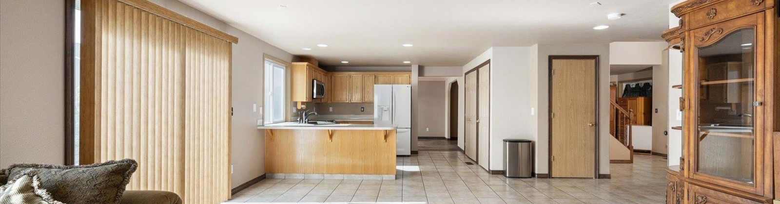 Savary Dr, Pasco, Washington 99301, 4 Bedrooms Bedrooms, ,3 BathroomsBathrooms,Site Built-owned Lot,For Sale,Savary Dr,282063