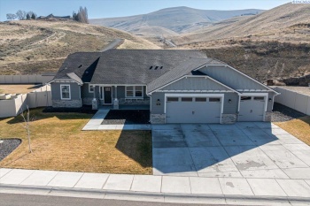 Ladera St, Prosser, Washington 99350, 3 Bedrooms Bedrooms, ,3 BathroomsBathrooms,Site Built-owned Lot,For Sale,Ladera St,282114