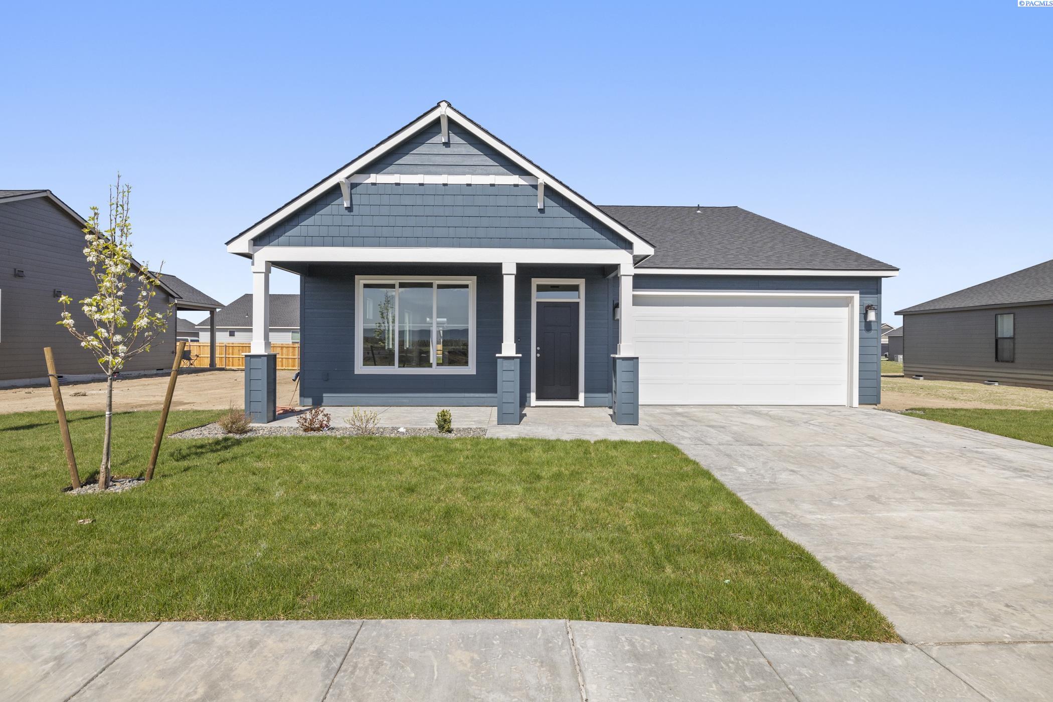 Amberly Ave, Grandview, Washington 98930, 3 Bedrooms Bedrooms, 0 ,2 BathroomsBathrooms,Houses,For Sale,Amberly Ave,0,282143