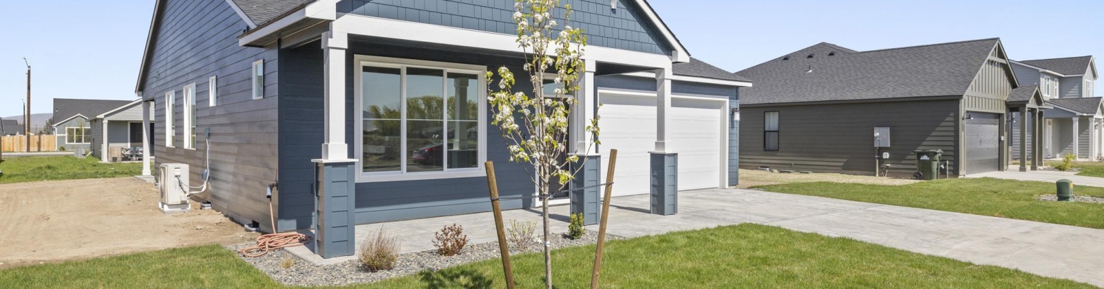 Amberly Ave, Grandview, Washington 98930, 3 Bedrooms Bedrooms, ,2 BathroomsBathrooms,Site Built-owned Lot,For Sale,Amberly Ave,282143