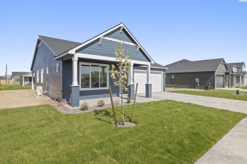 Amberly Ave, Grandview, Washington 98930, 3 Bedrooms Bedrooms, ,2 BathroomsBathrooms,Site Built-owned Lot,For Sale,Amberly Ave,282143