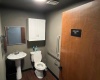 Auburn St, Kennewick, Washington 99336, ,21 BathroomsBathrooms,Office,For Sale,Auburn St,281040