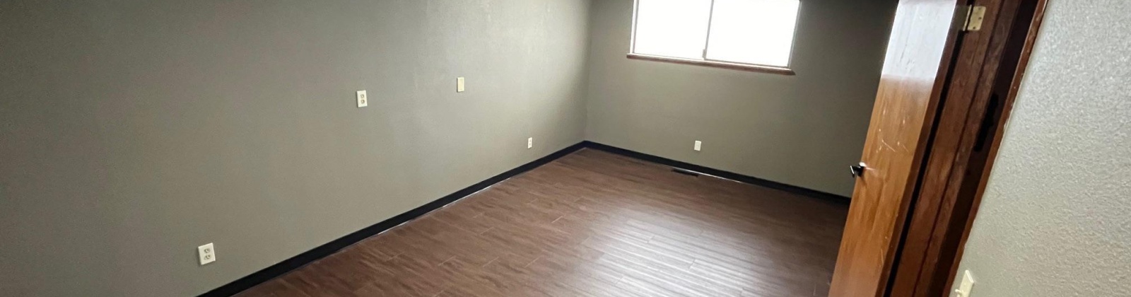 Auburn St, Kennewick, Washington 99336, ,21 BathroomsBathrooms,Office,For Sale,Auburn St,281040