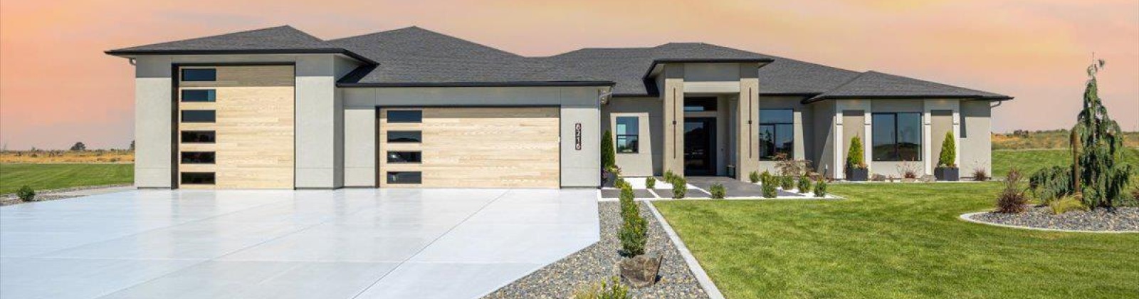 Riviera, Pasco, Washington 99301, 5 Bedrooms Bedrooms, ,4 BathroomsBathrooms,Site Built-owned Lot,For Sale,Riviera,282284