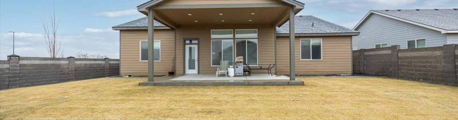 Silverbright Dr, Pasco, Washington 99301, 4 Bedrooms Bedrooms, ,3 BathroomsBathrooms,Site Built-owned Lot,For Sale,Silverbright Dr,282363