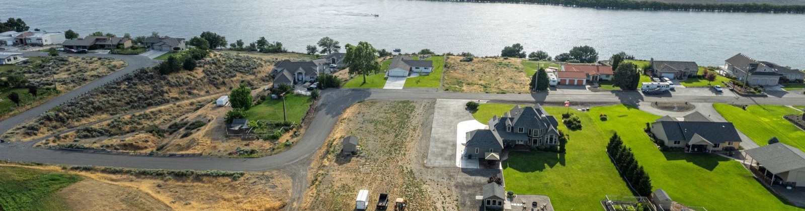 McDonald Drive, Pasco, Washington 99301-0000, 4 Bedrooms Bedrooms, ,3 BathroomsBathrooms,Site Built-owned Lot,For Sale,McDonald Drive,282365