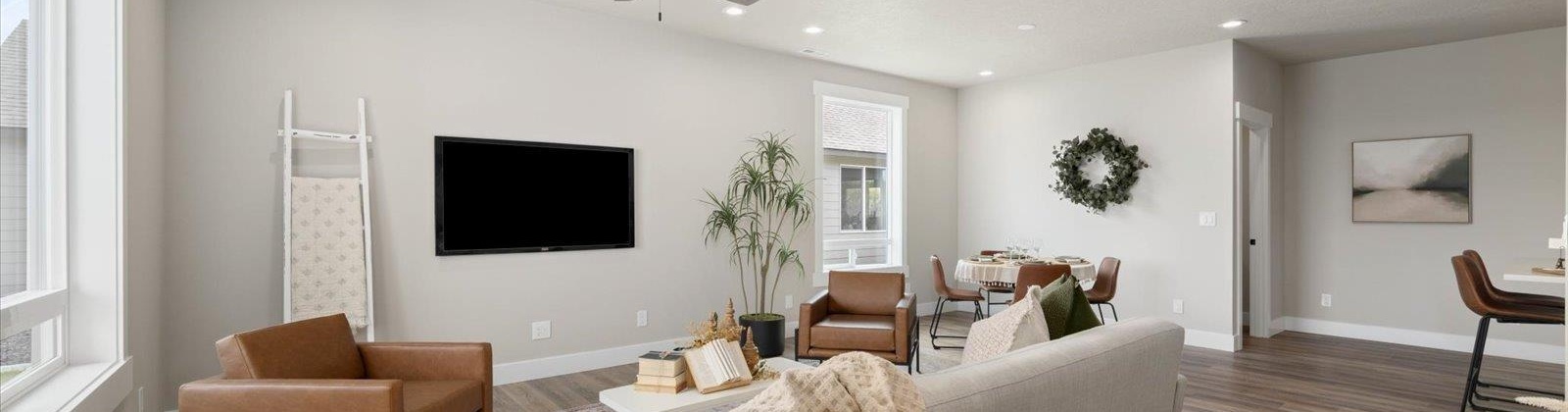 35th, Kennewick, Washington 99338, 3 Bedrooms Bedrooms, ,4 BathroomsBathrooms,Site Built-owned Lot,For Sale,35th,282364