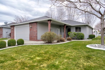 Innisbrook Lane, Pasco, Washington 99301, 2 Bedrooms Bedrooms, ,2 BathroomsBathrooms,Town House,For Sale,Innisbrook Lane,282368