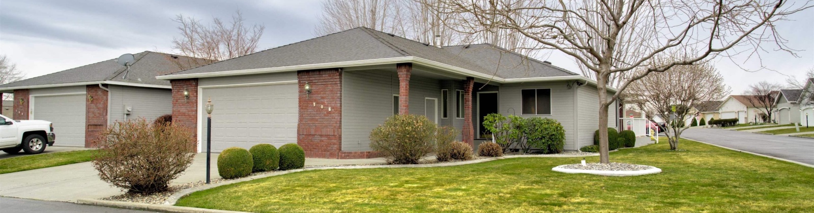 Innisbrook Lane, Pasco, Washington 99301, 2 Bedrooms Bedrooms, ,2 BathroomsBathrooms,Town House,For Sale,Innisbrook Lane,282368