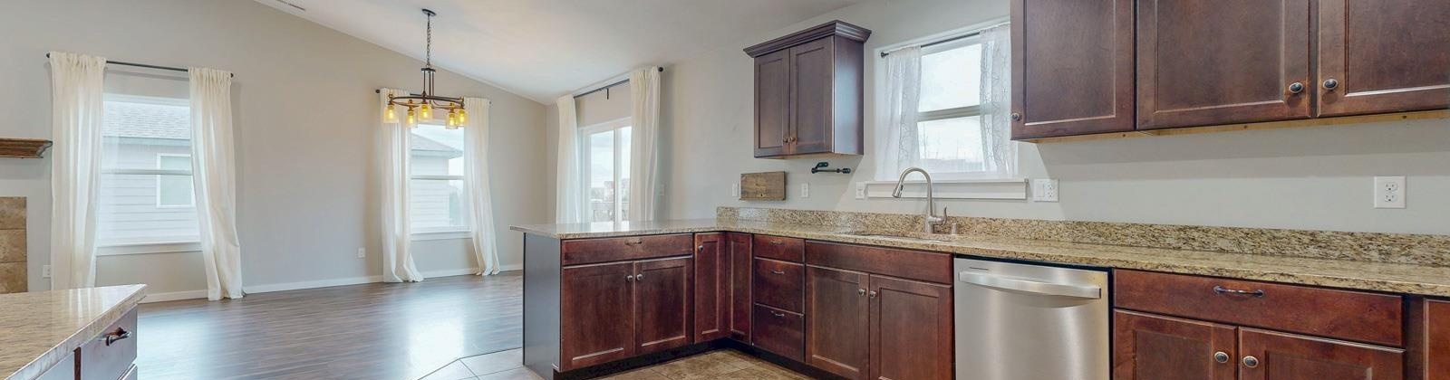 32nd Avenue, Kennewick, Washington 99338, 5 Bedrooms Bedrooms, ,3 BathroomsBathrooms,Site Built-owned Lot,For Sale,32nd Avenue,282374