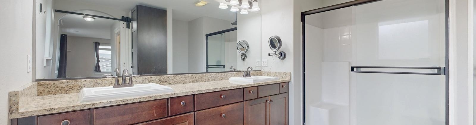 32nd Avenue, Kennewick, Washington 99338, 5 Bedrooms Bedrooms, ,3 BathroomsBathrooms,Site Built-owned Lot,For Sale,32nd Avenue,282374