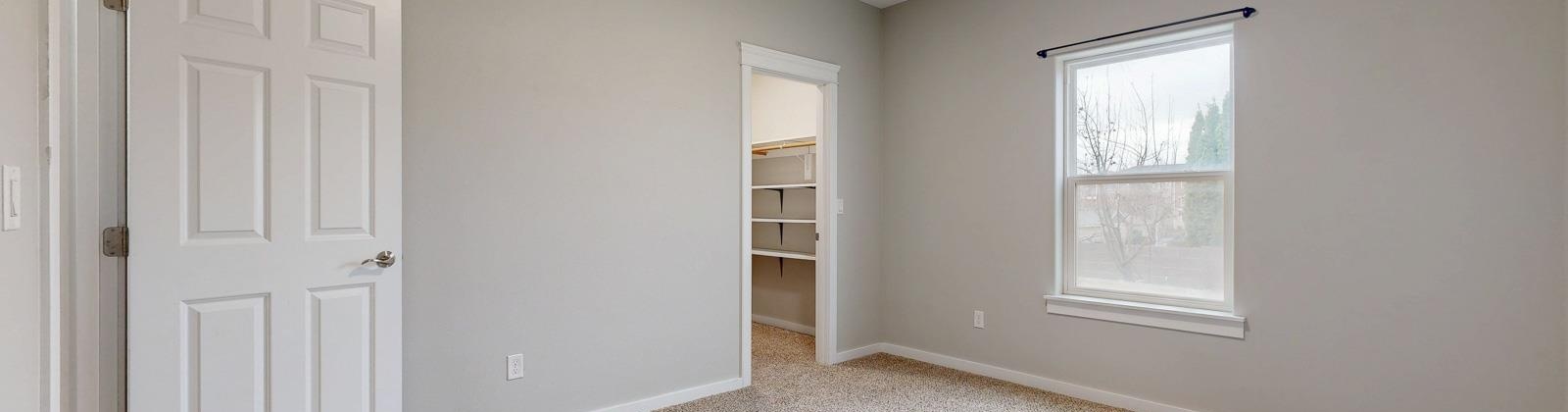 32nd Avenue, Kennewick, Washington 99338, 5 Bedrooms Bedrooms, ,3 BathroomsBathrooms,Site Built-owned Lot,For Sale,32nd Avenue,282374
