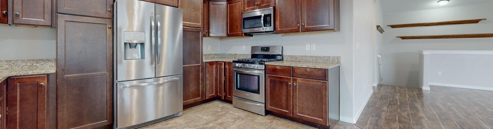 32nd Avenue, Kennewick, Washington 99338, 5 Bedrooms Bedrooms, ,3 BathroomsBathrooms,Site Built-owned Lot,For Sale,32nd Avenue,282374