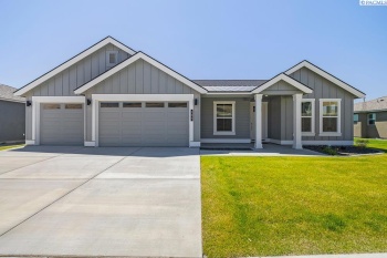 Centerline Ave, Richland, Washington 99354, 3 Bedrooms Bedrooms, ,3 BathroomsBathrooms,Site Built-owned Lot,For Sale,Centerline Ave,280361