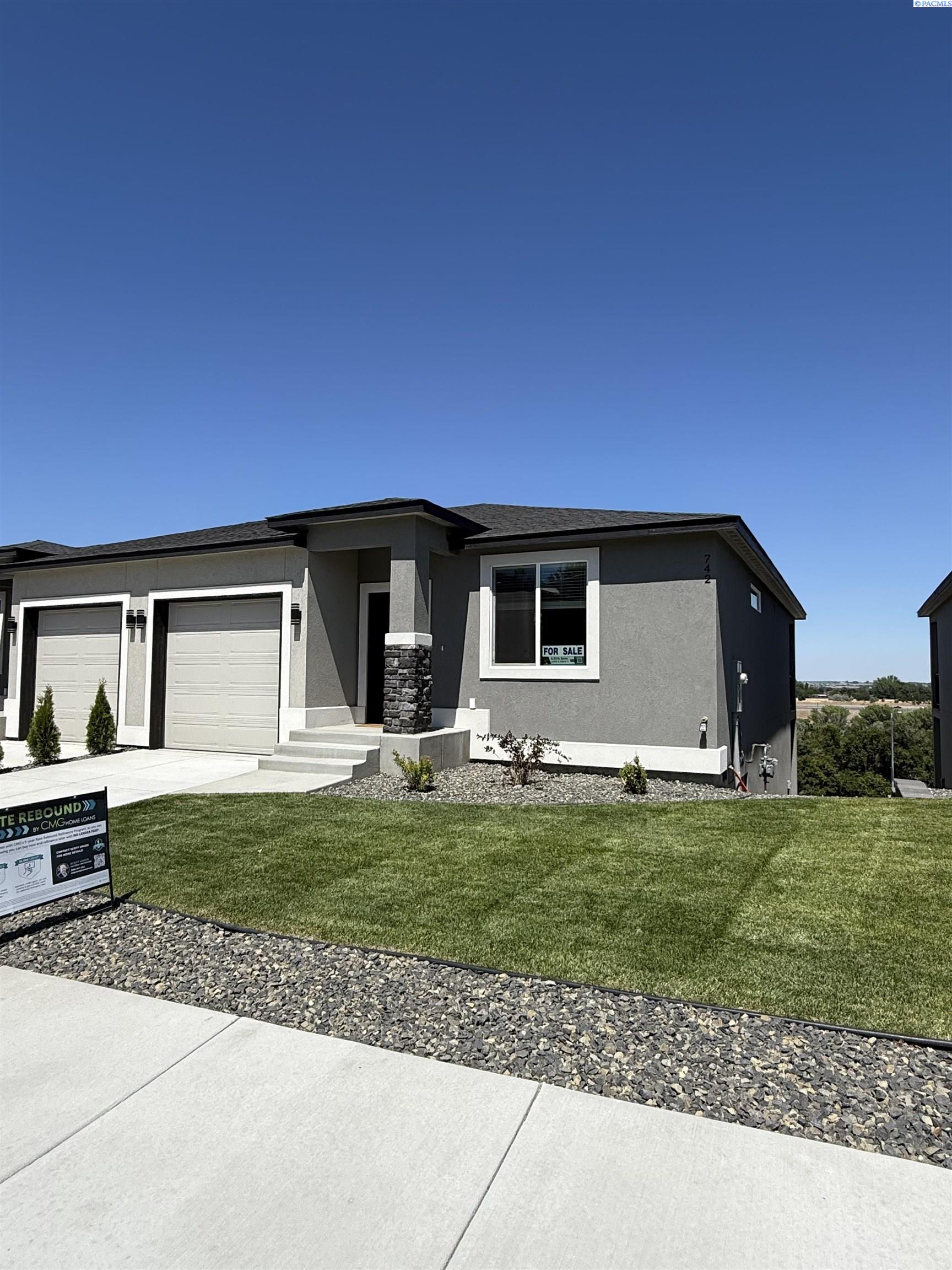 Rio Vista Loop, Richland, Washington 99352, 3 Bedrooms Bedrooms, 0 ,3 BathroomsBathrooms,Condos/townhomes,For Sale,Rio Vista Loop,0,281057