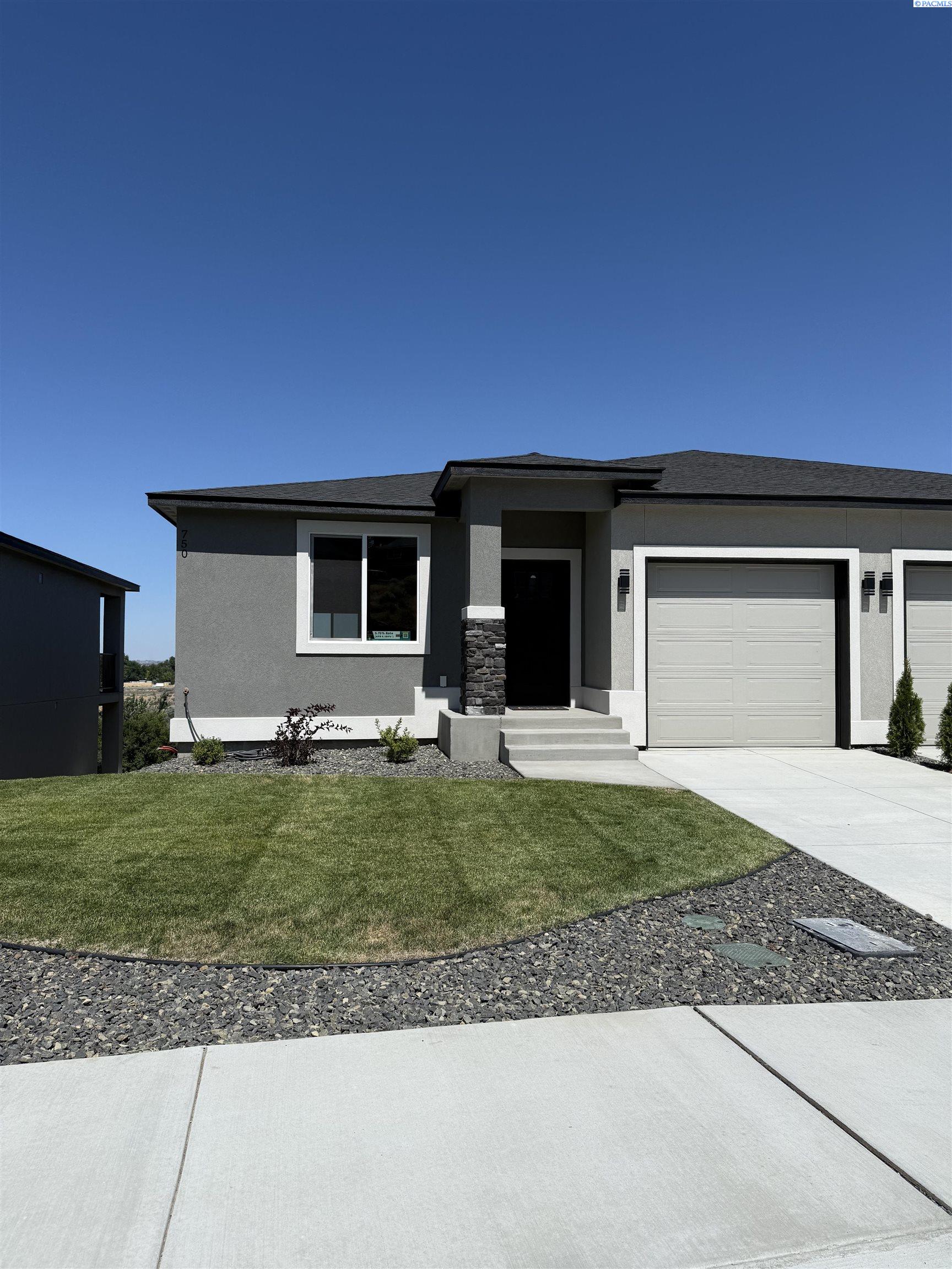 Rio Vista Loop, Richland, Washington 99352, 3 Bedrooms Bedrooms, 0 ,3 BathroomsBathrooms,Condos/townhomes,For Sale,Rio Vista Loop,0,281056