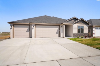 Ashen Drive, Pasco, Washington 99301, 3 Bedrooms Bedrooms, ,3 BathroomsBathrooms,Site Built-owned Lot,For Sale,Ashen Drive,281099