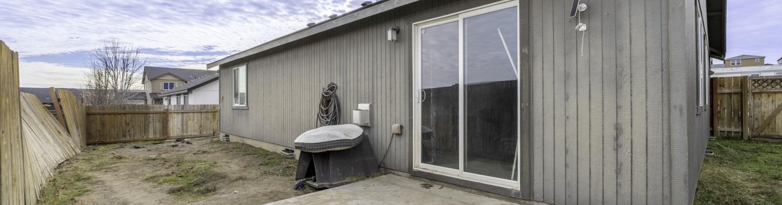 Wyoming St., Kennewick, Washington 99338, 3 Bedrooms Bedrooms, ,2 BathroomsBathrooms,Site Built-owned Lot,For Sale,Wyoming St.,281167