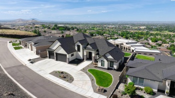Morain St, Kennewick, Washington 99337, 4 Bedrooms Bedrooms, ,4 BathroomsBathrooms,Site Built-owned Lot,For Sale,Morain St,281174