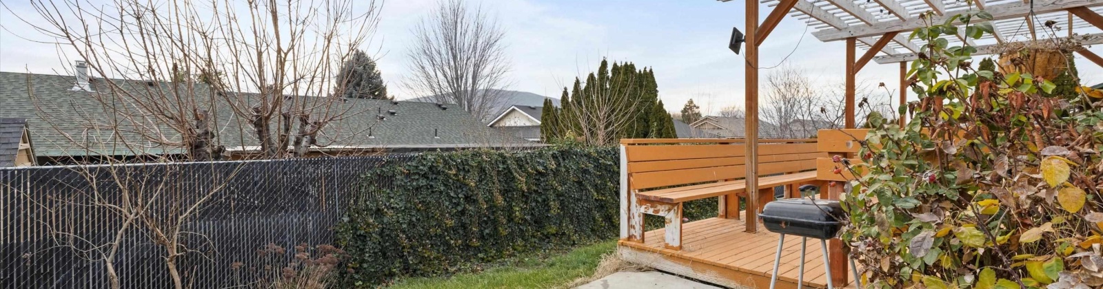 Poppy St, West Richland, Washington 99353, 3 Bedrooms Bedrooms, ,2 BathroomsBathrooms,Site Built-owned Lot,For Sale,Poppy St,281178