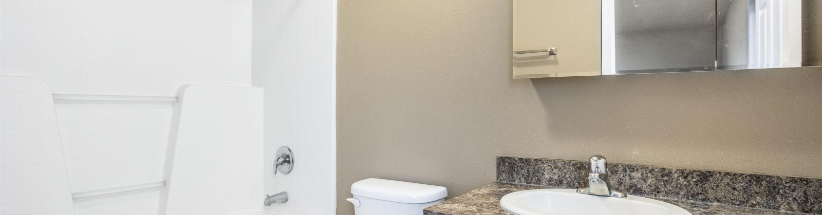Singh Lane, Sunnyside, Washington 98944, 3 Bedrooms Bedrooms, ,2 BathroomsBathrooms,Site Built-owned Lot,For Sale,Singh Lane,281228