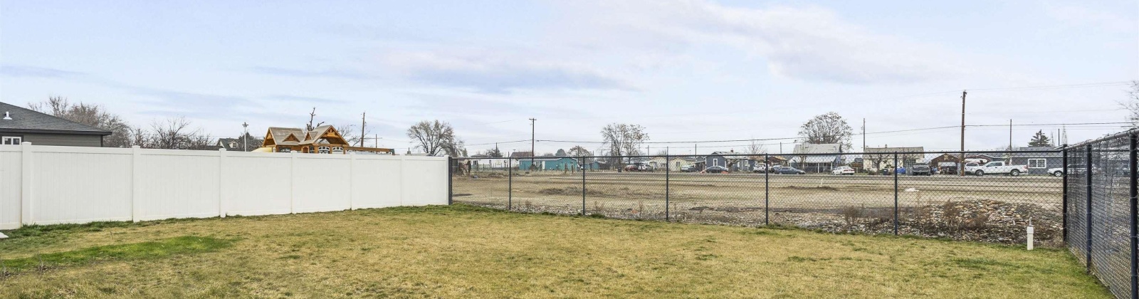Singh Lane, Sunnyside, Washington 98944, 3 Bedrooms Bedrooms, ,2 BathroomsBathrooms,Site Built-owned Lot,For Sale,Singh Lane,281228