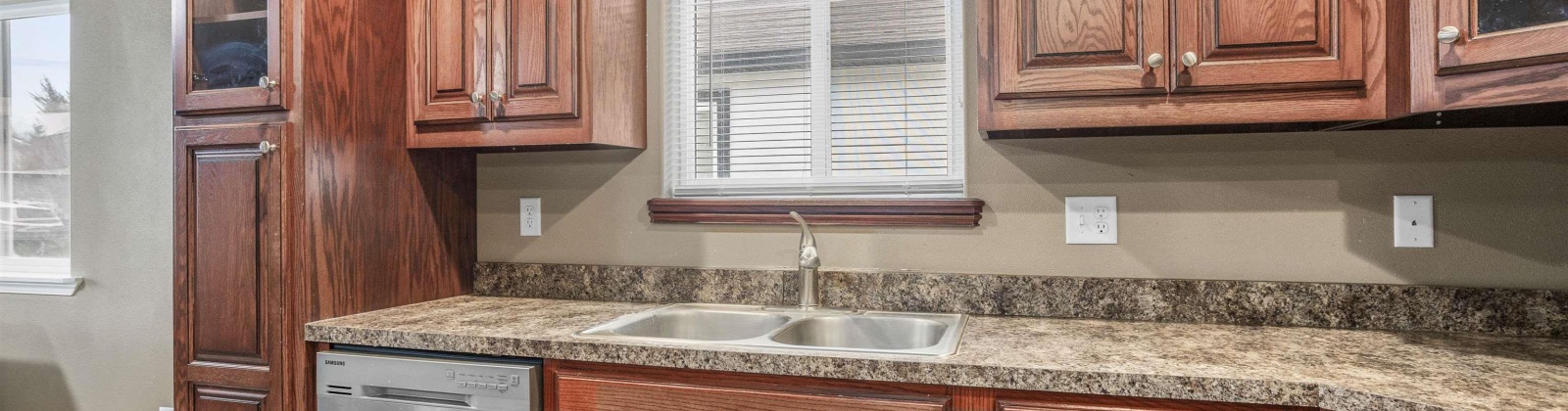Singh Lane, Sunnyside, Washington 98944, 3 Bedrooms Bedrooms, ,2 BathroomsBathrooms,Site Built-owned Lot,For Sale,Singh Lane,281228