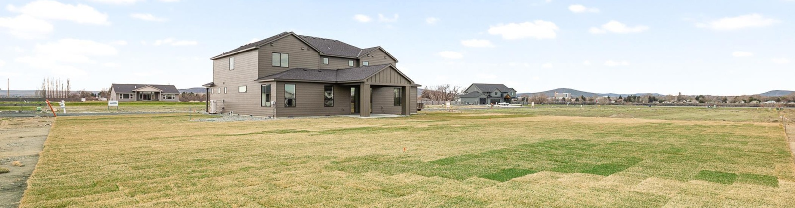 Clark Fork RD, Pasco, Washington 99301, 4 Bedrooms Bedrooms, ,3 BathroomsBathrooms,Site Built-owned Lot,For Sale,Clark Fork RD,281317