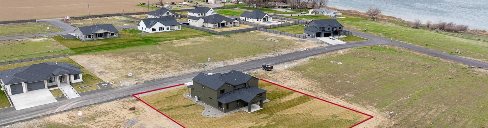 Clark Fork RD, Pasco, Washington 99301, 4 Bedrooms Bedrooms, ,3 BathroomsBathrooms,Site Built-owned Lot,For Sale,Clark Fork RD,281317