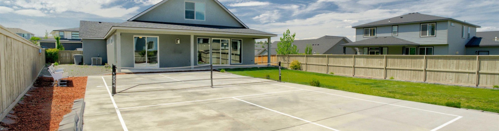 Klikitat, Richland, Washington 99352, 4 Bedrooms Bedrooms, ,3 BathroomsBathrooms,Site Built-owned Lot,For Sale,Klikitat,281318