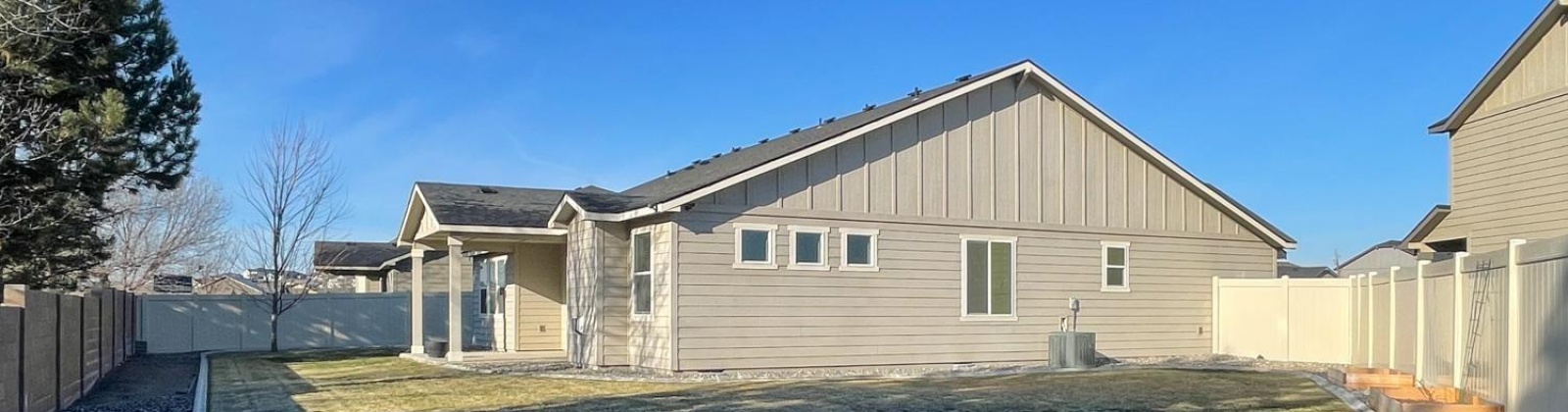 Dawes Place, Kennewick, Washington 99338, 4 Bedrooms Bedrooms, ,2 BathroomsBathrooms,Site Built-owned Lot,For Sale,Dawes Place,281341