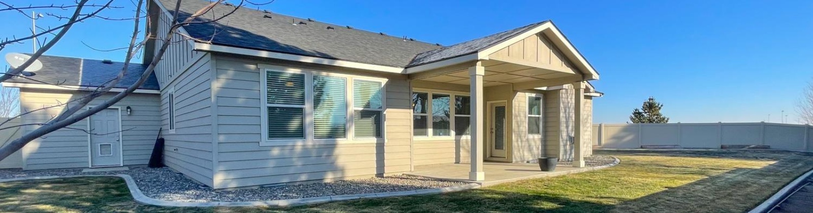Dawes Place, Kennewick, Washington 99338, 4 Bedrooms Bedrooms, ,2 BathroomsBathrooms,Site Built-owned Lot,For Sale,Dawes Place,281341