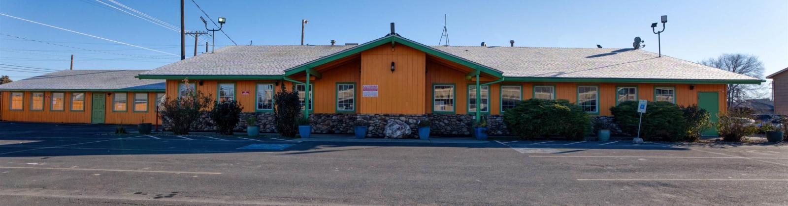 Yakima Valley Hwy, Sunnyside, Washington 98944, ,41 BathroomsBathrooms,Restaurant,For Sale,Yakima Valley Hwy,281374