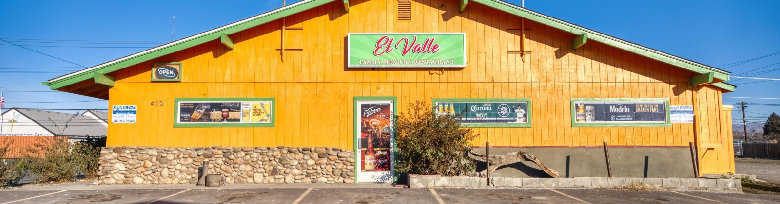 Yakima Valley Hwy, Sunnyside, Washington 98944, ,41 BathroomsBathrooms,Restaurant,For Sale,Yakima Valley Hwy,281374