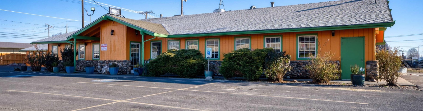 Yakima Valley Hwy, Sunnyside, Washington 98944, ,41 BathroomsBathrooms,Restaurant,For Sale,Yakima Valley Hwy,281374
