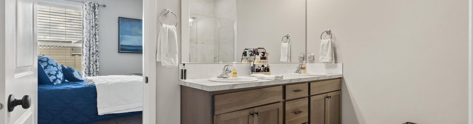 Centennial, Sunnyside, Washington 98944, 3 Bedrooms Bedrooms, ,2 BathroomsBathrooms,Site Built-owned Lot,For Sale,Centennial,281421