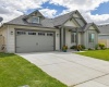 Centennial, Sunnyside, Washington 98944, 3 Bedrooms Bedrooms, ,2 BathroomsBathrooms,Site Built-owned Lot,For Sale,Centennial,281421
