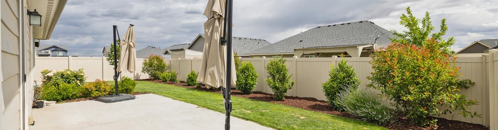 Centennial, Sunnyside, Washington 98944, 3 Bedrooms Bedrooms, ,2 BathroomsBathrooms,Site Built-owned Lot,For Sale,Centennial,281421
